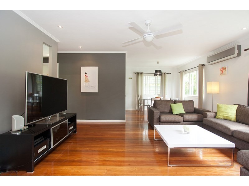 2 Alberon Street, Wishart QLD 4122