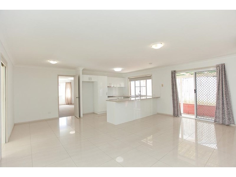 2 Malinya Place, Wishart QLD 4122