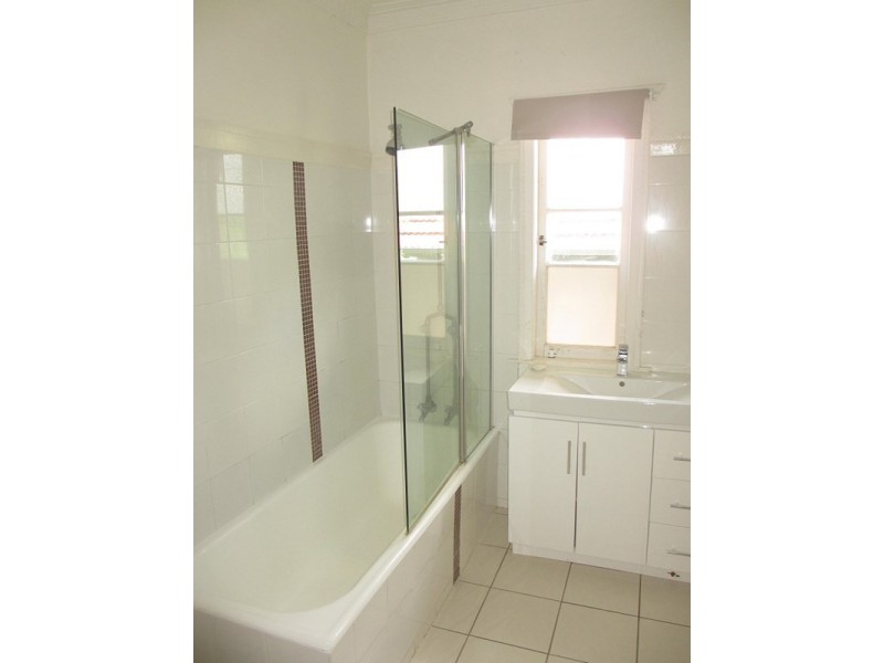 77 Dawson Road, Upper Mount Gravatt QLD 4122