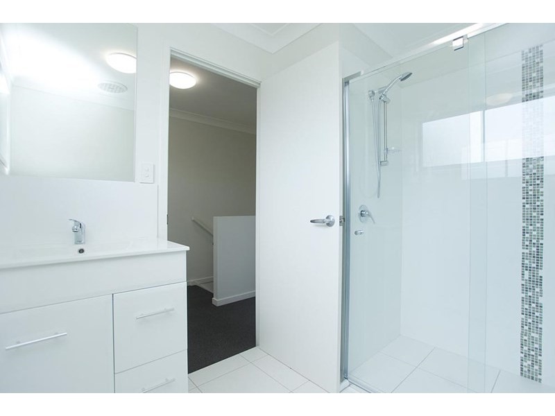 1 and 2/274 Kingston Road, Slacks Creek QLD 4127