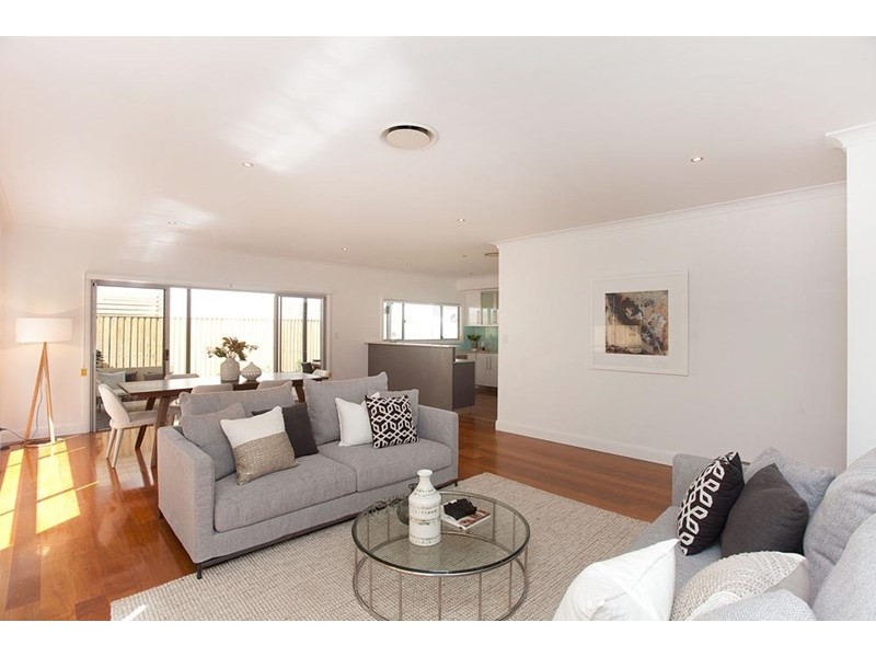 40 Latimer Street, Holland Park QLD 4121