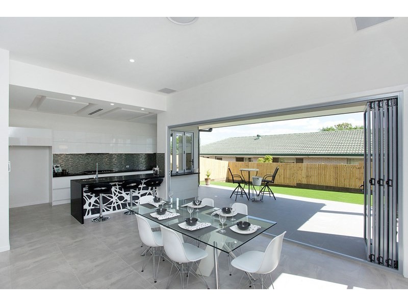 77 Wadley Street, Macgregor QLD 4109