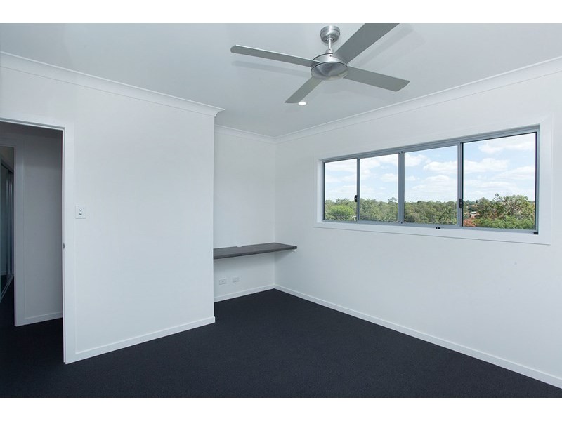 77 Wadley Street, Macgregor QLD 4109