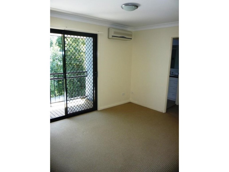 6/27 Oatland Crescent, Holland Park West QLD 4121