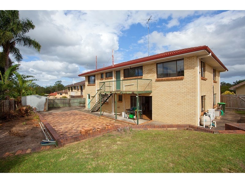 12 Gullane Street, Macgregor QLD 4109