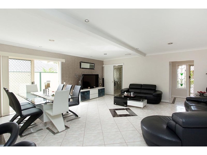 61 Catania Street South, Wishart QLD 4122