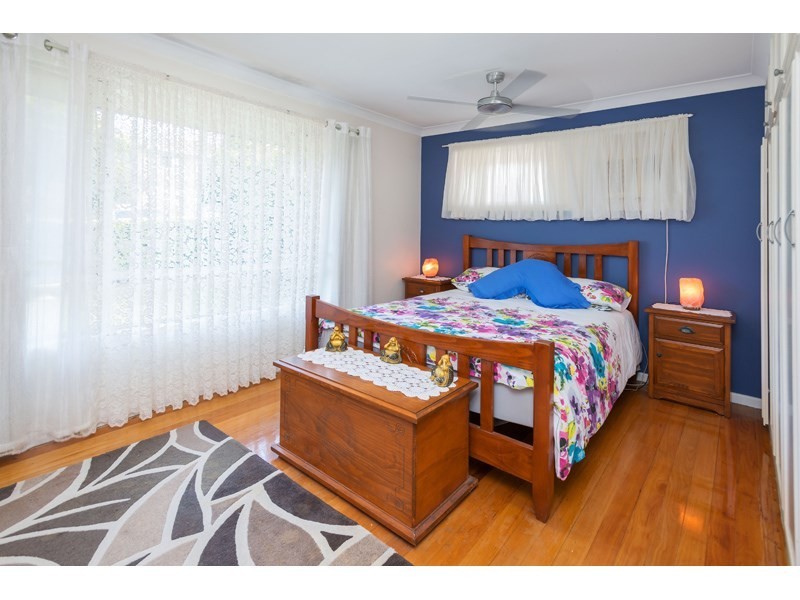 15 Cresthaven Drive, Mansfield QLD 4122