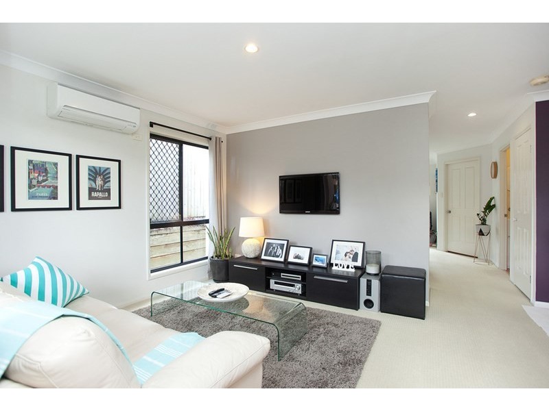 4/16 Violet Close, Eight Mile Plains QLD 4113