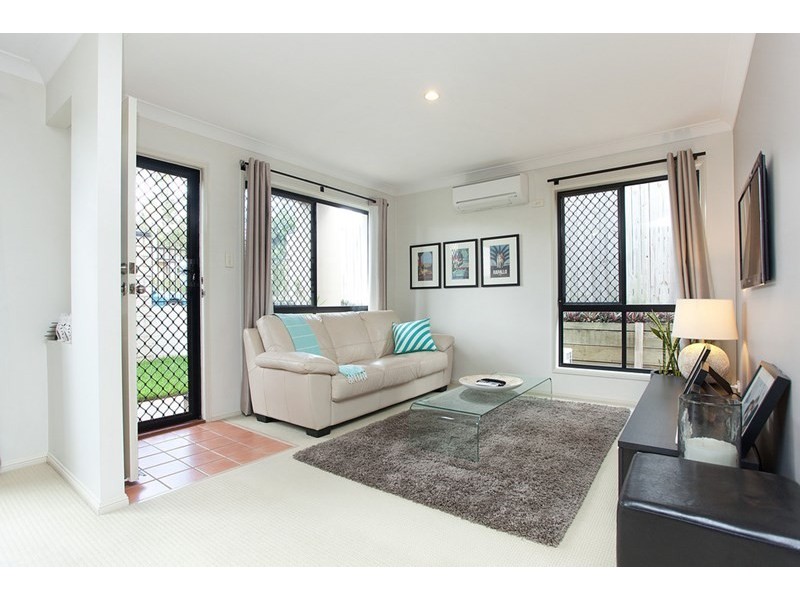 4/16 Violet Close, Eight Mile Plains QLD 4113