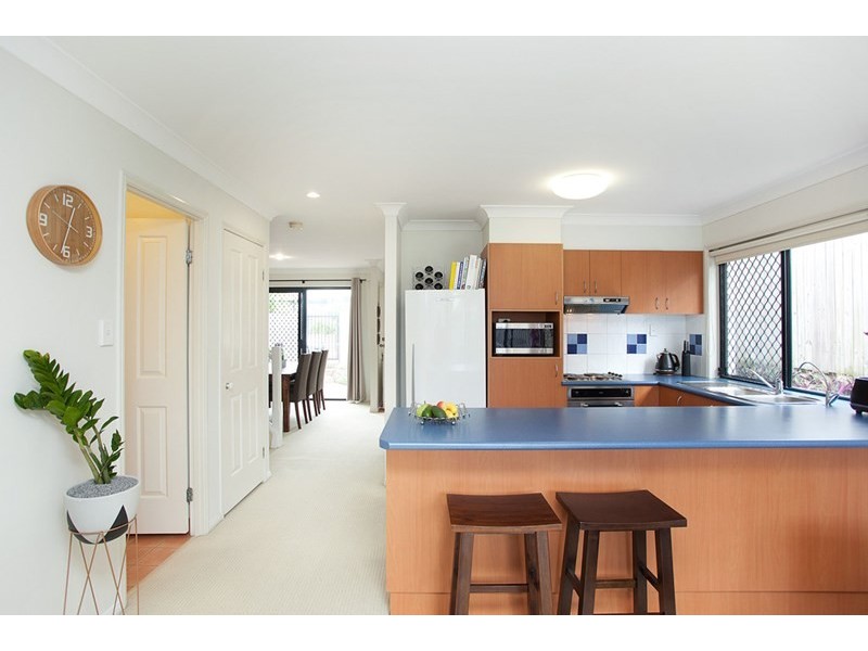 4/16 Violet Close, Eight Mile Plains QLD 4113