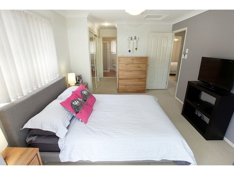 4/16 Violet Close, Eight Mile Plains QLD 4113