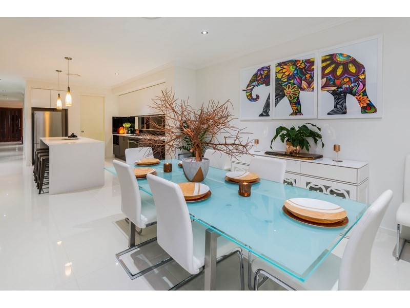 122 Ridgeview Street, Carindale QLD 4152