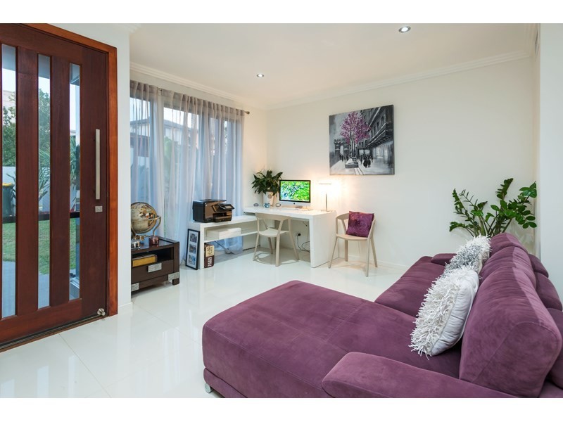 122 Ridgeview Street, Carindale QLD 4152