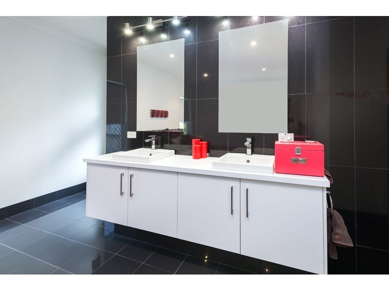 3 Paisley Court, Mount Warren Park QLD 4207