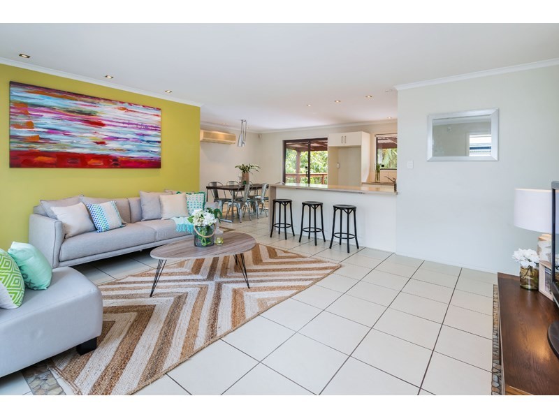 6 Osanna Street, Daisy Hill QLD 4127