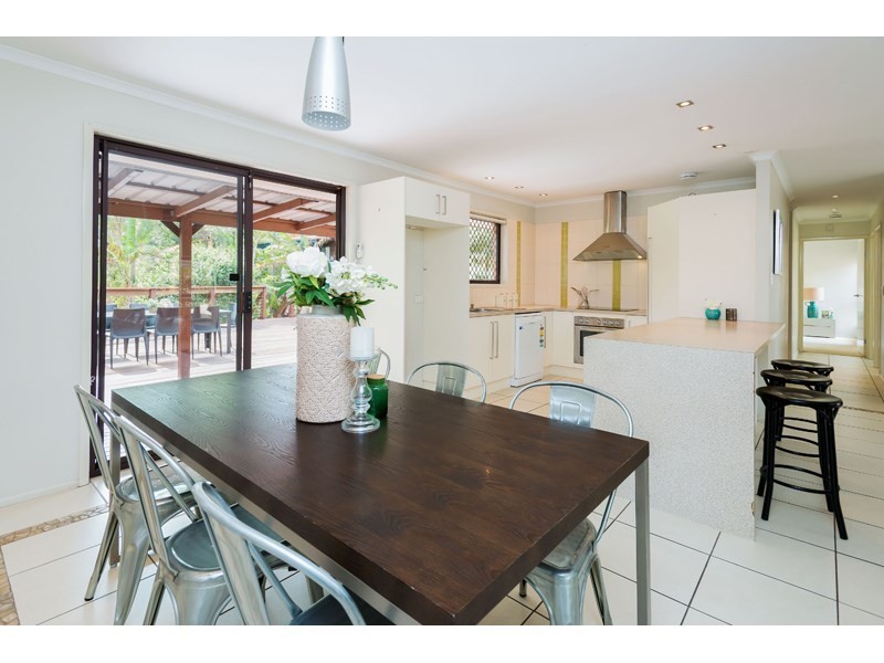 6 Osanna Street, Daisy Hill QLD 4127