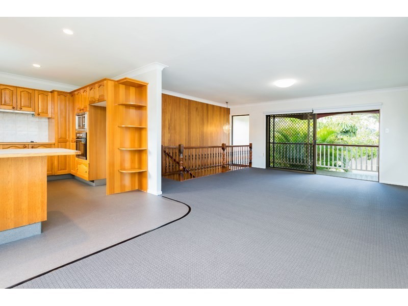 4 Naples Street, Wishart QLD 4122