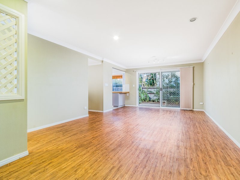 8/12 Mahina Place, Wishart QLD 4122