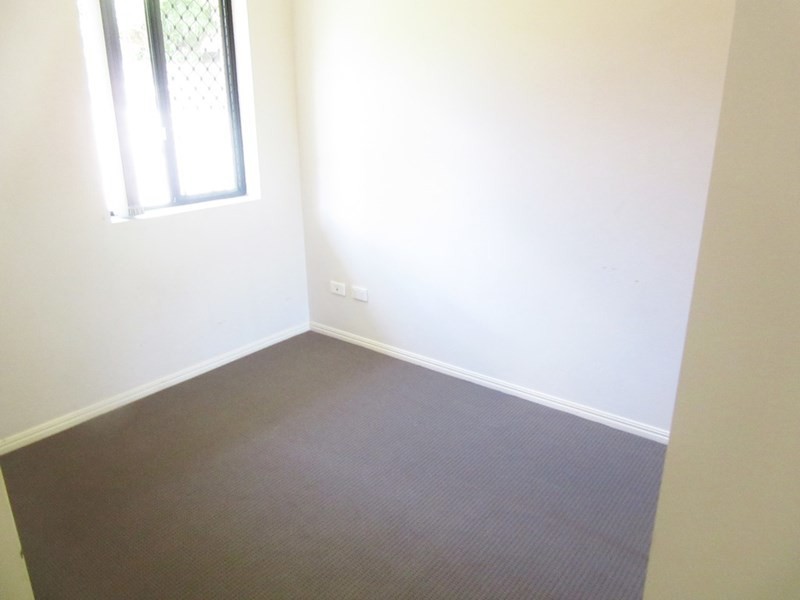 4/30 Cavillon Street, Holland Park QLD 4121