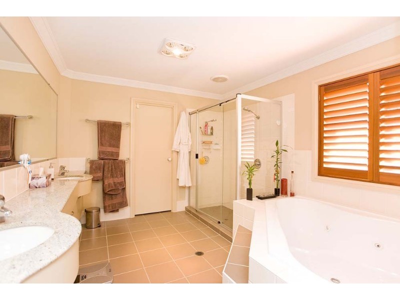 109 Kavanagh Road, Wishart QLD 4122