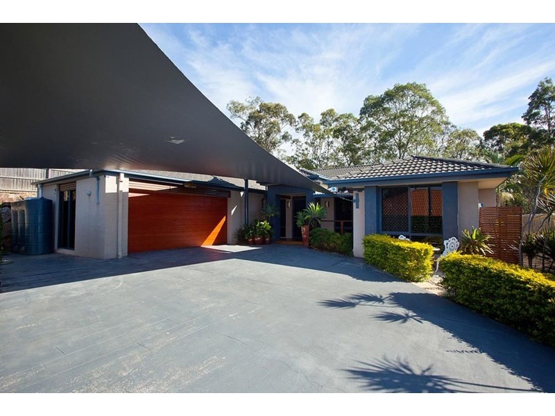 16 Lachine Place, Mansfield QLD 4122