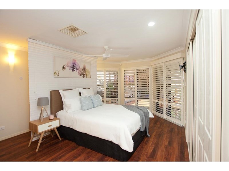 16 Lachine Place, Mansfield QLD 4122