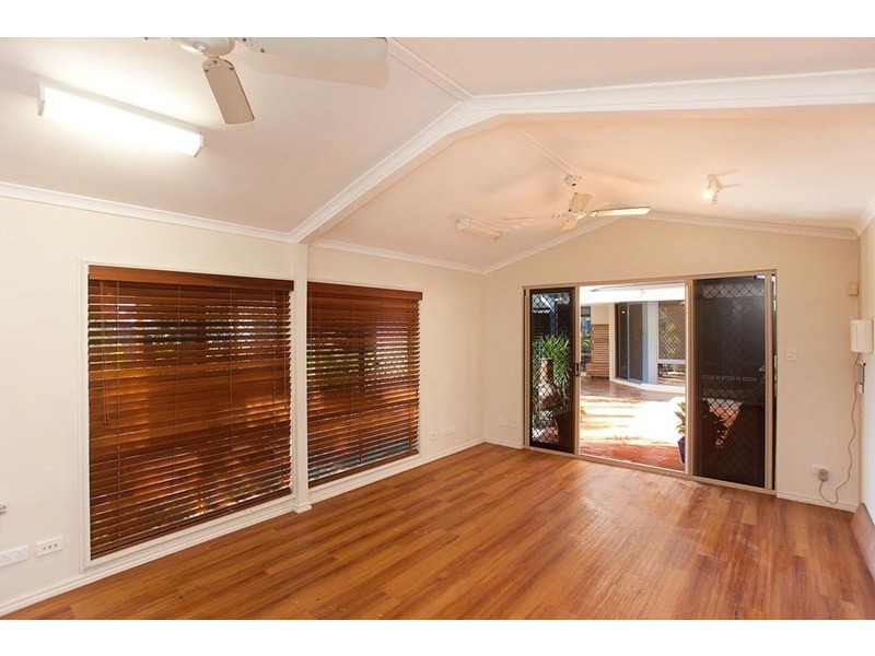 16 Lachine Place, Mansfield QLD 4122