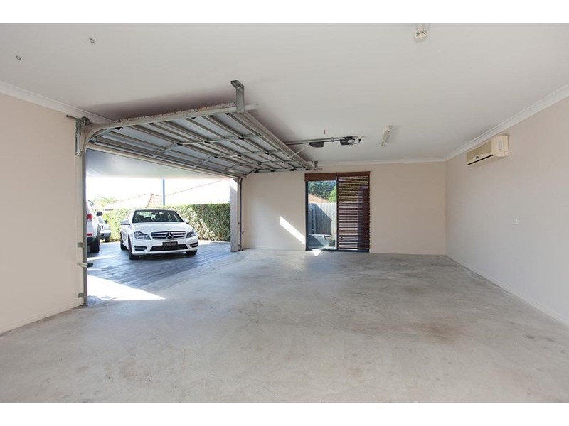 16 Lachine Place, Mansfield QLD 4122