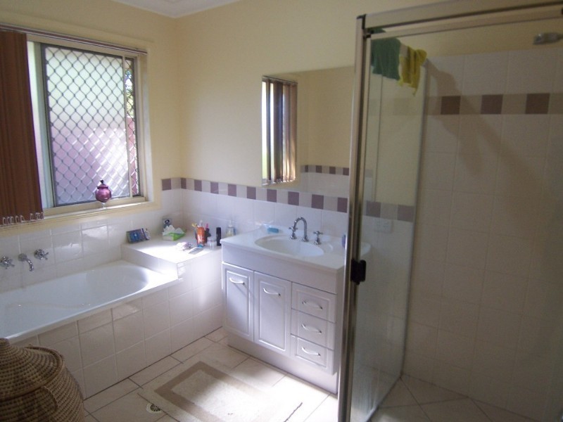 18 Tuckeroo Place, Sunnybank Hills QLD 4109