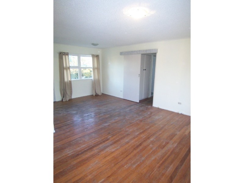 10 Alberon Street, Wishart QLD 4122