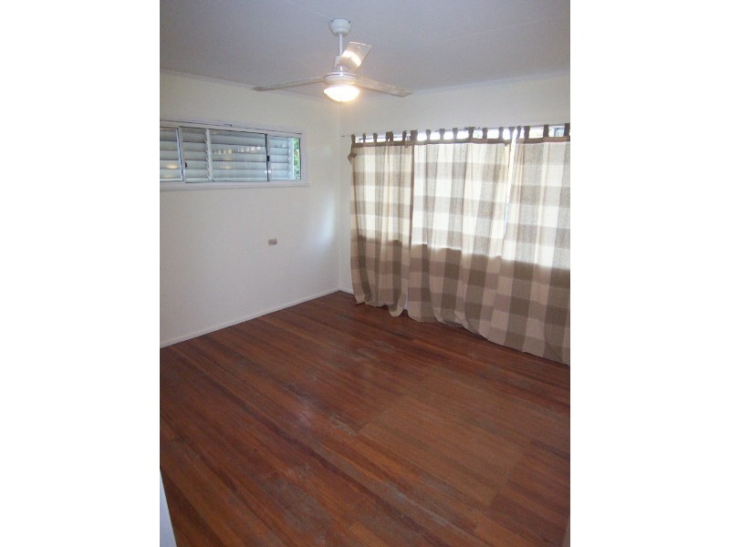 10 Alberon Street, Wishart QLD 4122