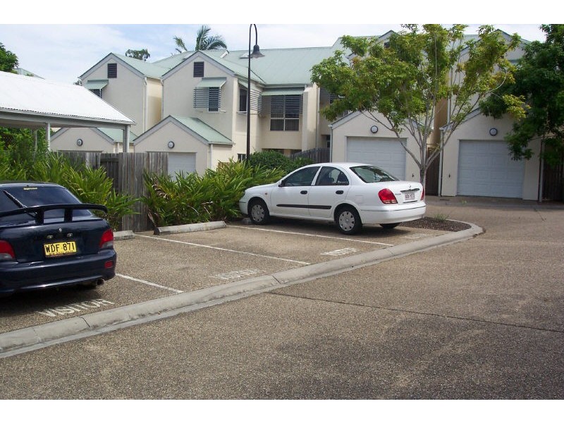 9/8 Mahina Place, Wishart QLD 4122