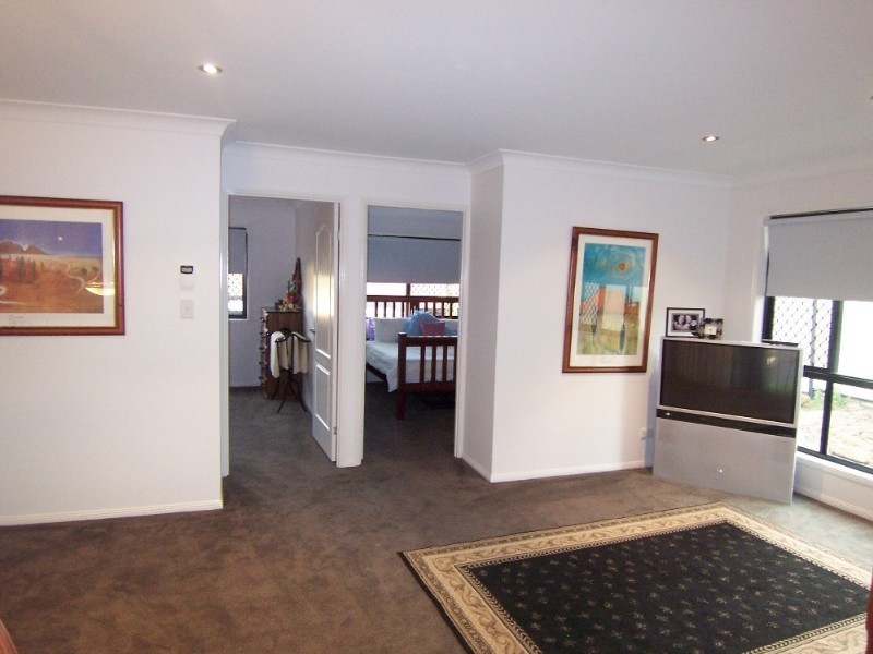 23a Apple Blossom Plc, Eight Mile Plains QLD 4113