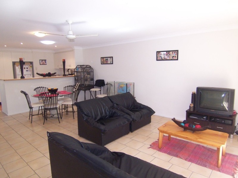 4/8 Aminya Street, Mansfield QLD 4122