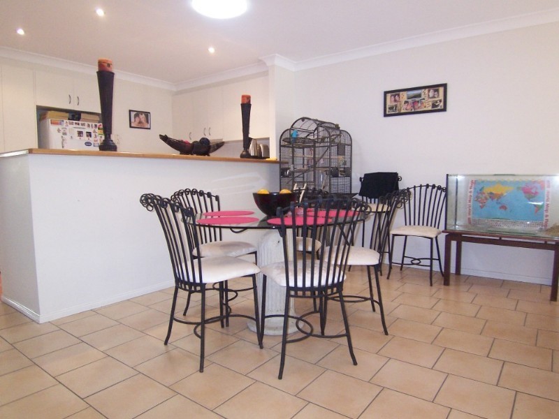 4/8 Aminya Street, Mansfield QLD 4122