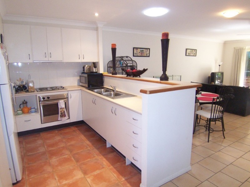 4/8 Aminya Street, Mansfield QLD 4122