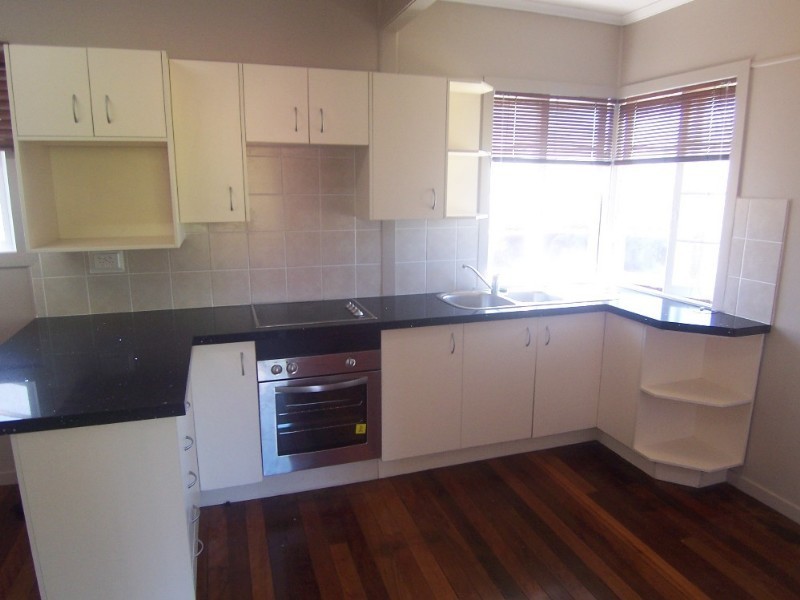 63 Broadwater Road, Mount Gravatt East QLD 4122