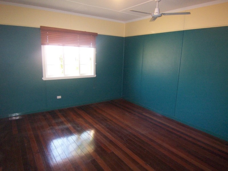 63 Broadwater Road, Mount Gravatt East QLD 4122