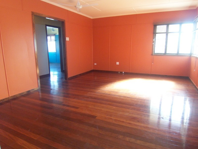 63 Broadwater Road, Mount Gravatt East QLD 4122