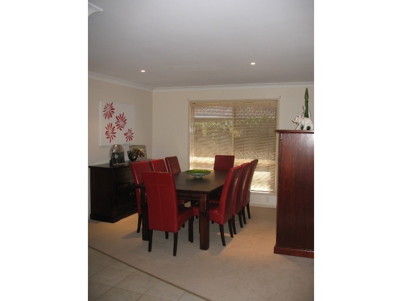 35 Oak Street, Shailer Park QLD 4128