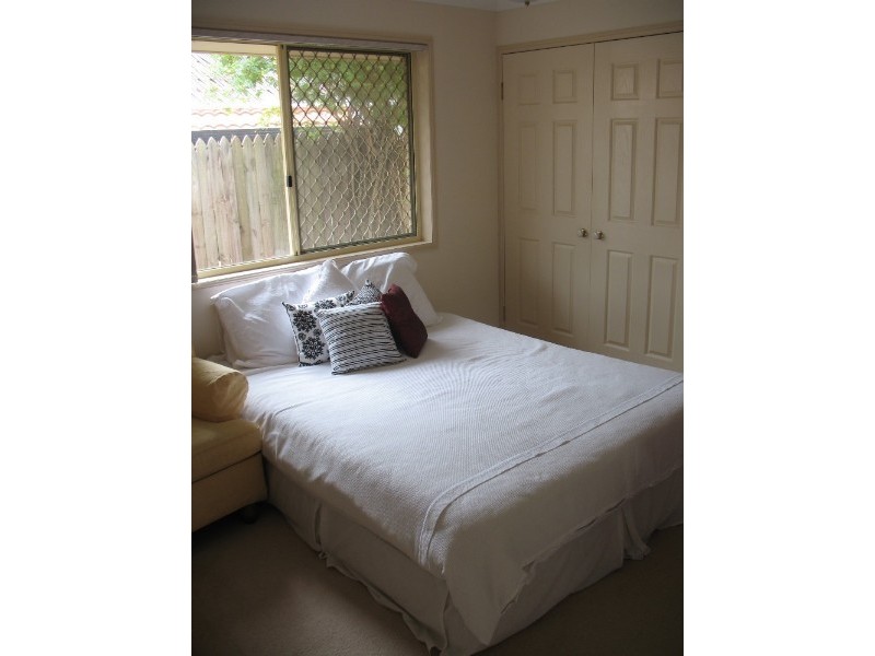 35 Oak Street, Shailer Park QLD 4128