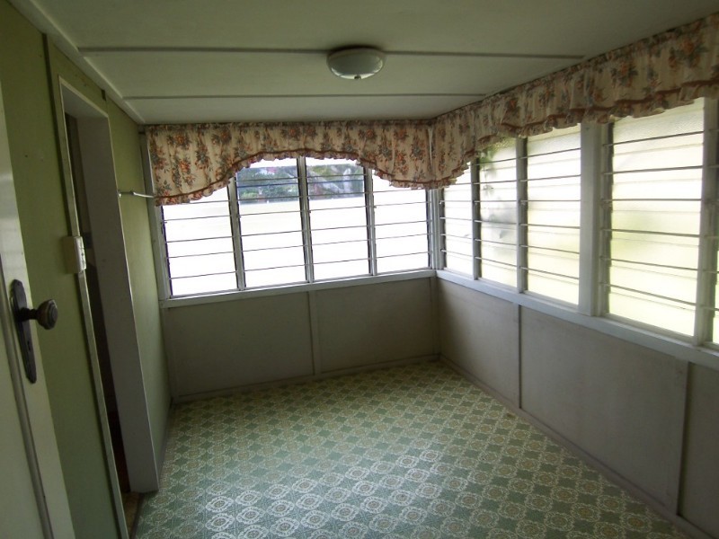 1109 Logan Road, Holland Park West QLD 4121