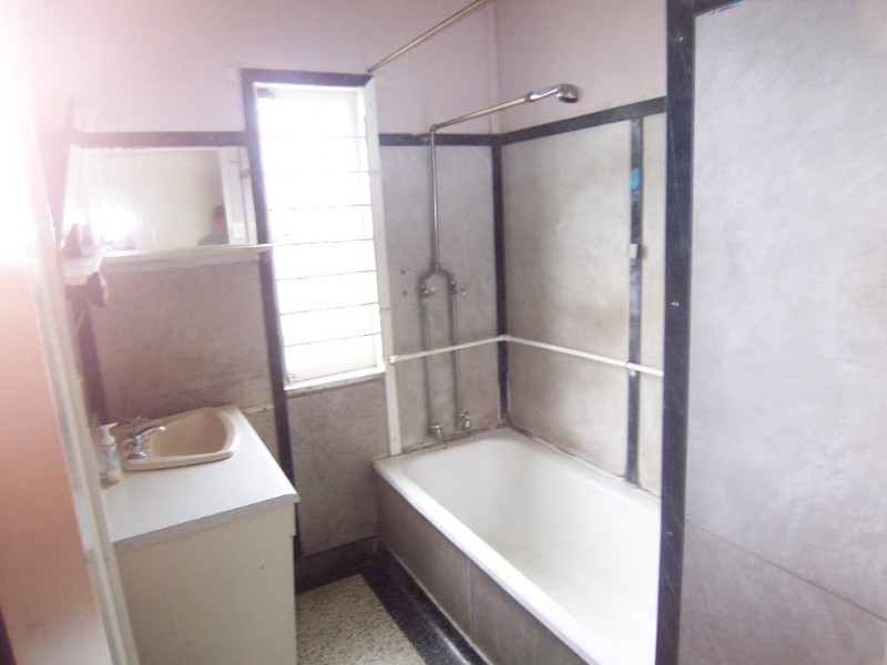 1109 Logan Road, Holland Park West QLD 4121