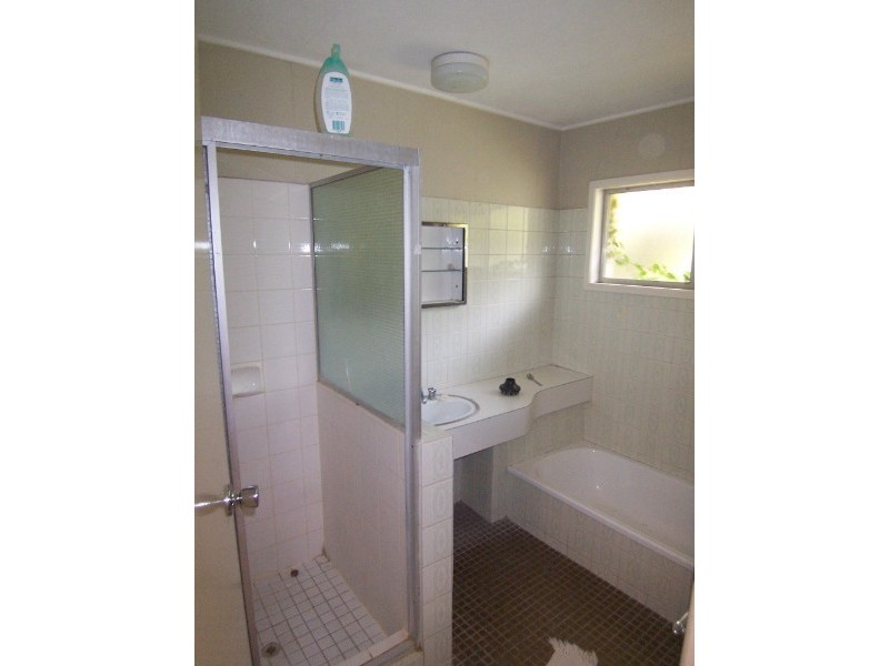 4 Sheraton Street, Macgregor QLD 4109