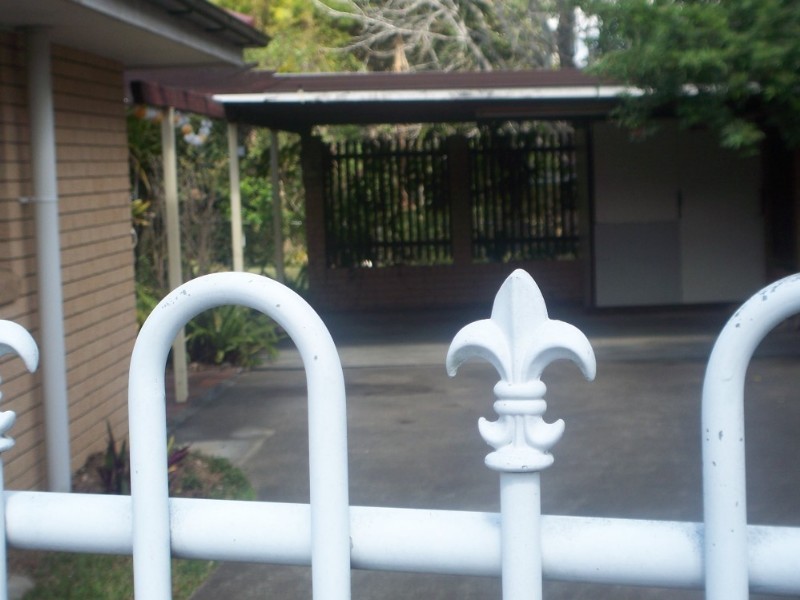 4 Sheraton Street, Macgregor QLD 4109