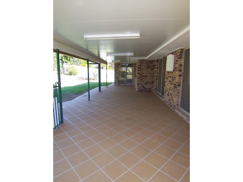 12 St Clair Crescent, Wishart QLD 4122