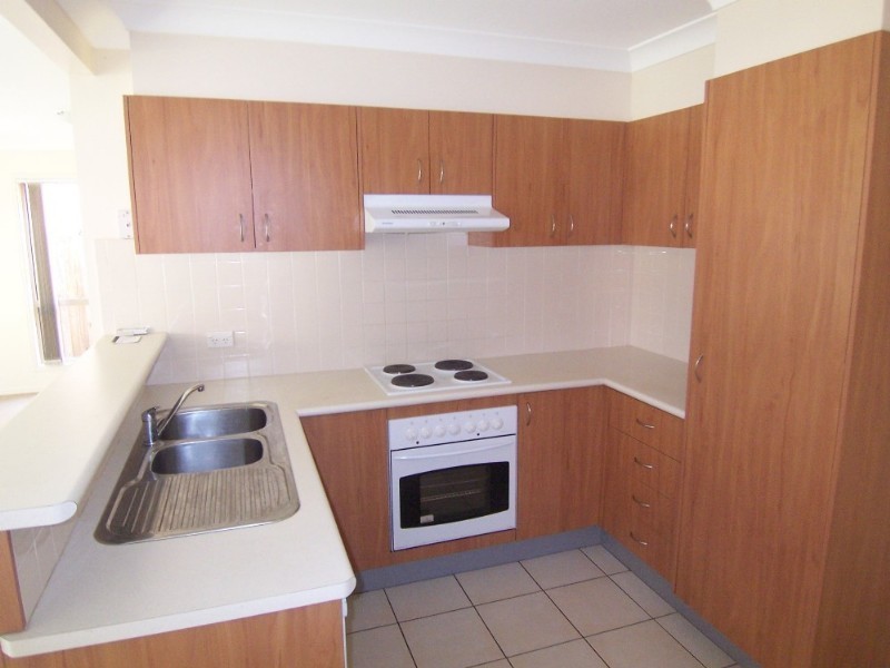 12/20 Flamingo Close, Wishart QLD 4122