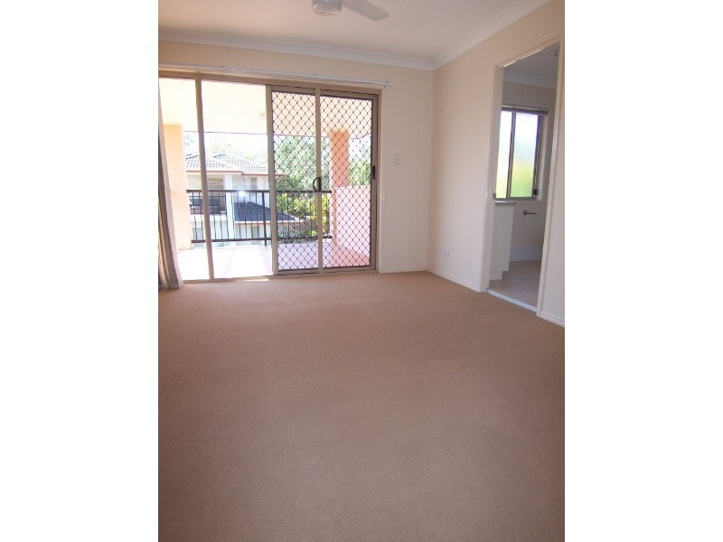 12/20 Flamingo Close, Wishart QLD 4122