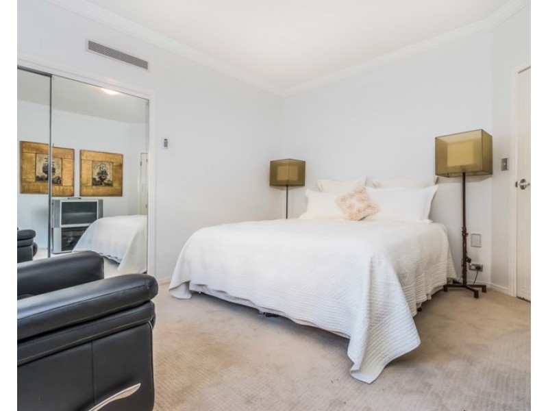 32 Sunset Place, Carindale QLD 4152