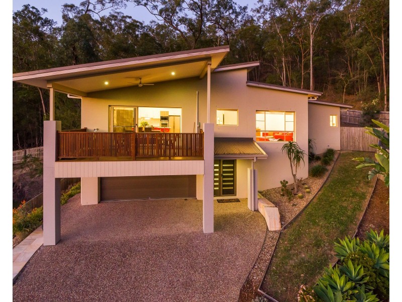 18 Carnarvon Crescent, Waterford QLD 4133